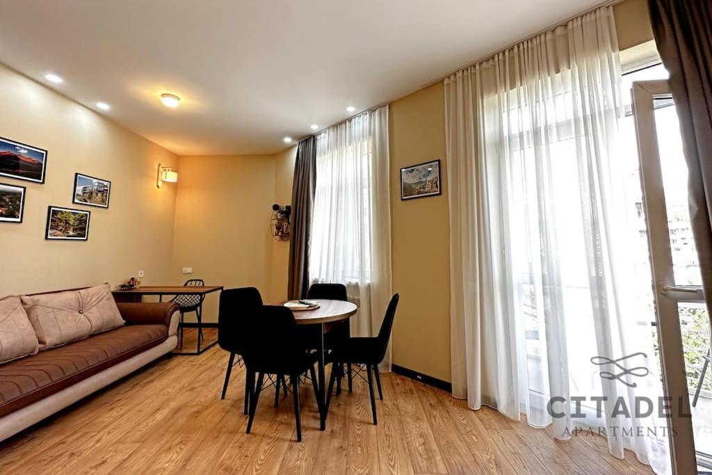 Apartments Tbilisi Esterno foto